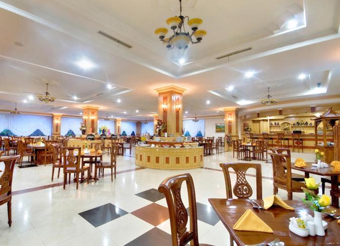 Hotel Madani Medan - Syariah Hotel Exterior foto